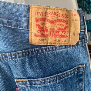 Men’s Levi 501s.  28 x30 . Worn once!